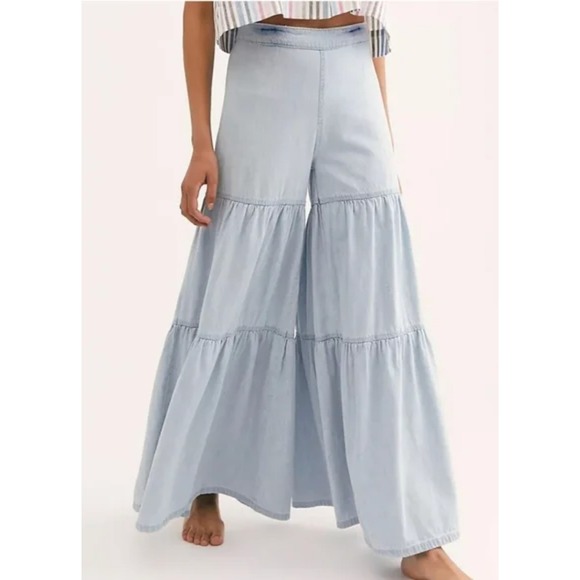 We The Free Pants - Free People We The Free Tiered Wide Leg Denim Pants Light Wash Blue Womens 6